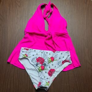 NWT Beachsissi Women’s Tankini Set Pink Top White Rose Bottoms L